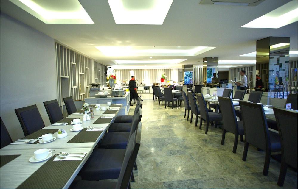 Tjokro Hotel Pekanbaru Dış mekan fotoğraf