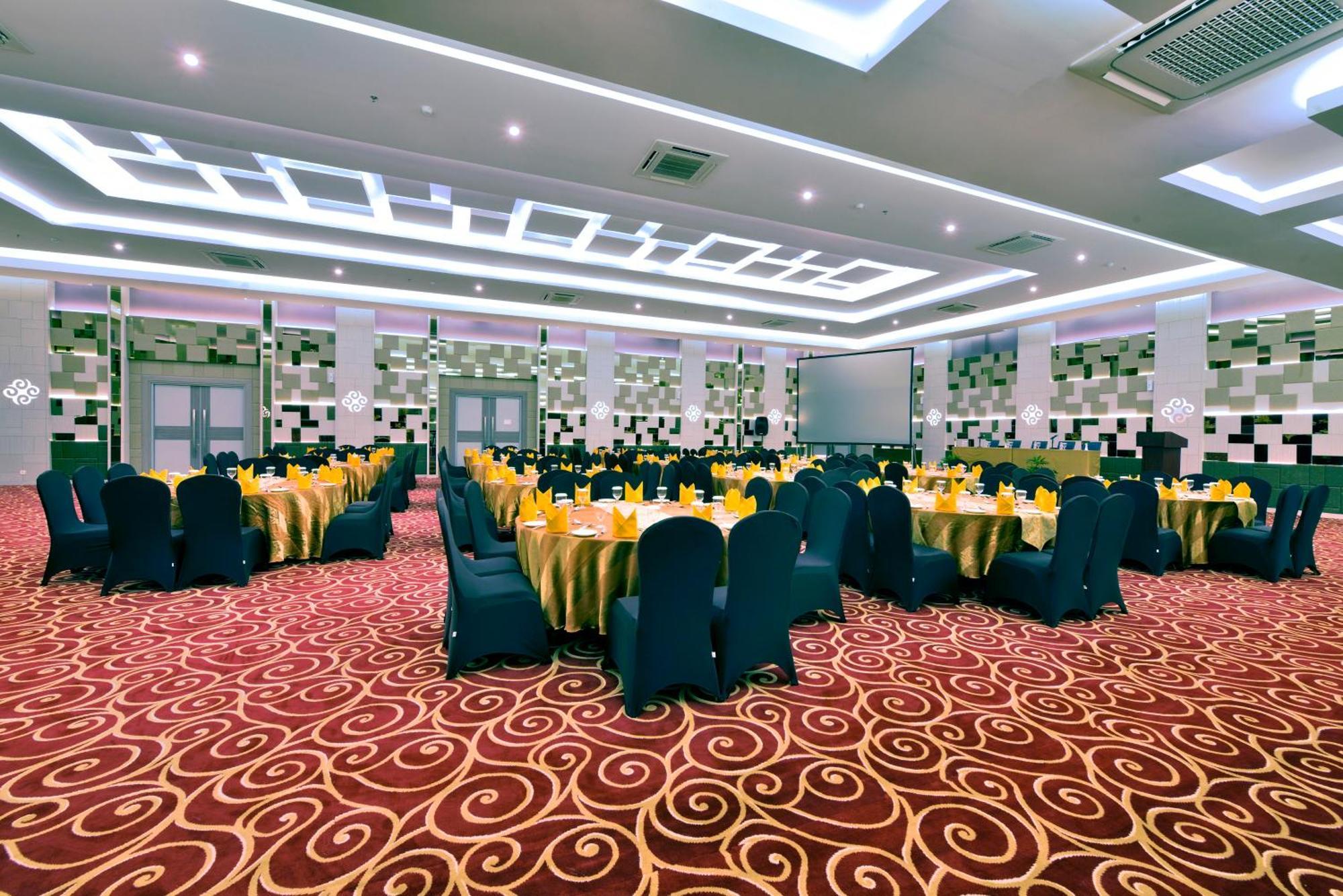 Tjokro Hotel Pekanbaru Dış mekan fotoğraf