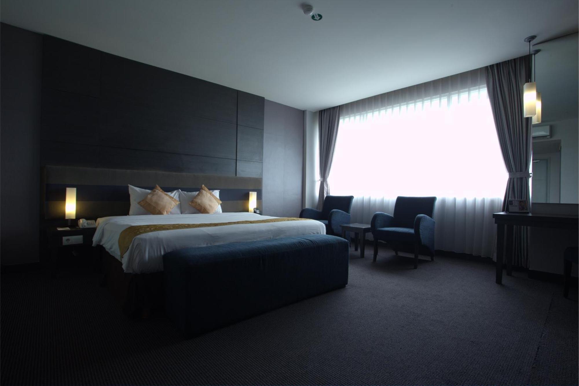 Tjokro Hotel Pekanbaru Oda fotoğraf