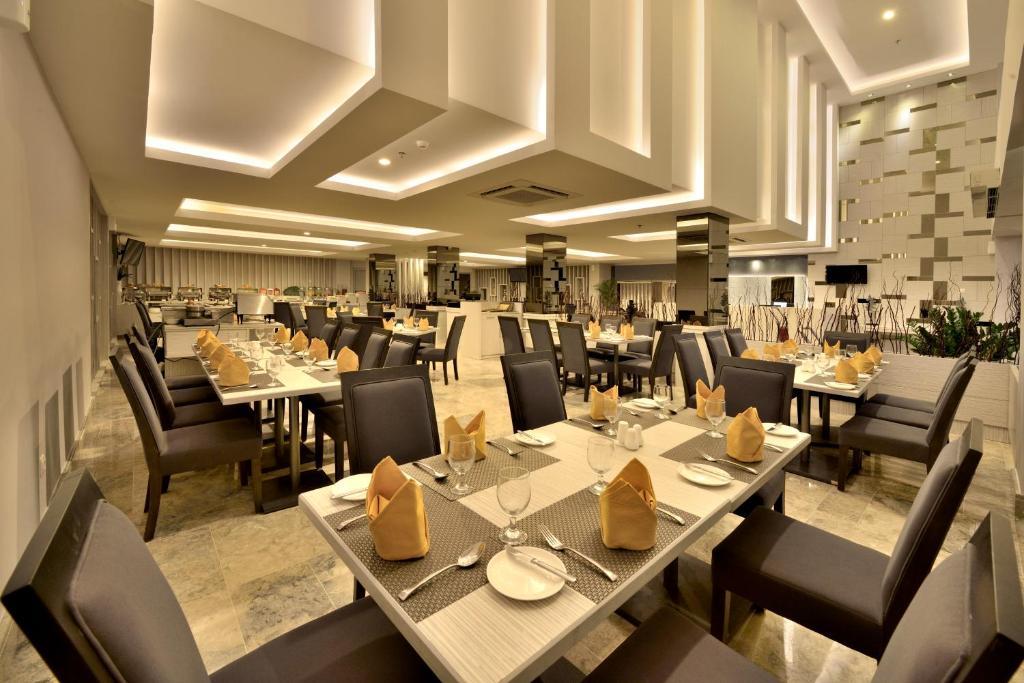 Tjokro Hotel Pekanbaru Dış mekan fotoğraf