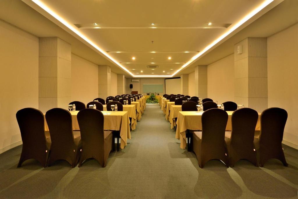 Tjokro Hotel Pekanbaru Dış mekan fotoğraf