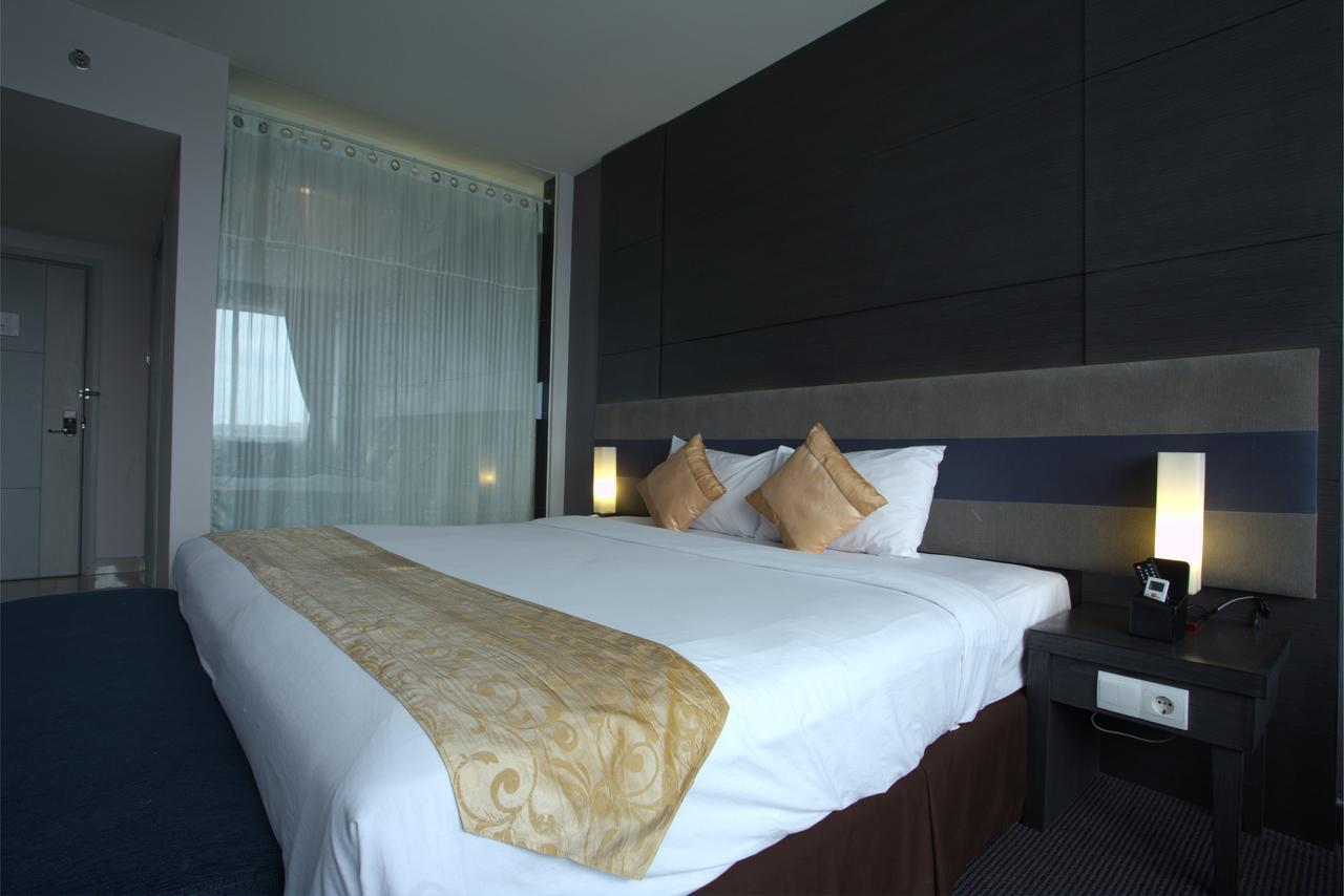 Tjokro Hotel Pekanbaru Oda fotoğraf