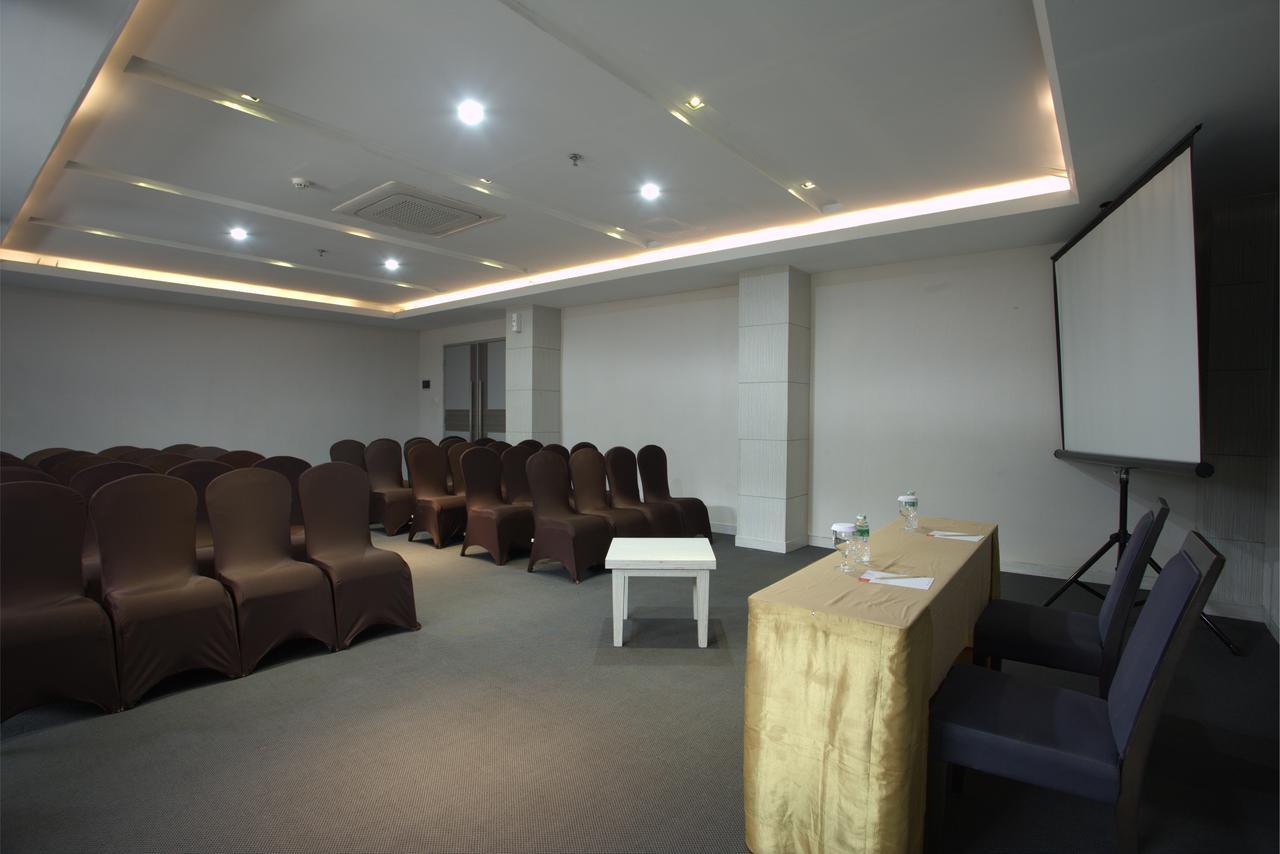 Tjokro Hotel Pekanbaru Dış mekan fotoğraf