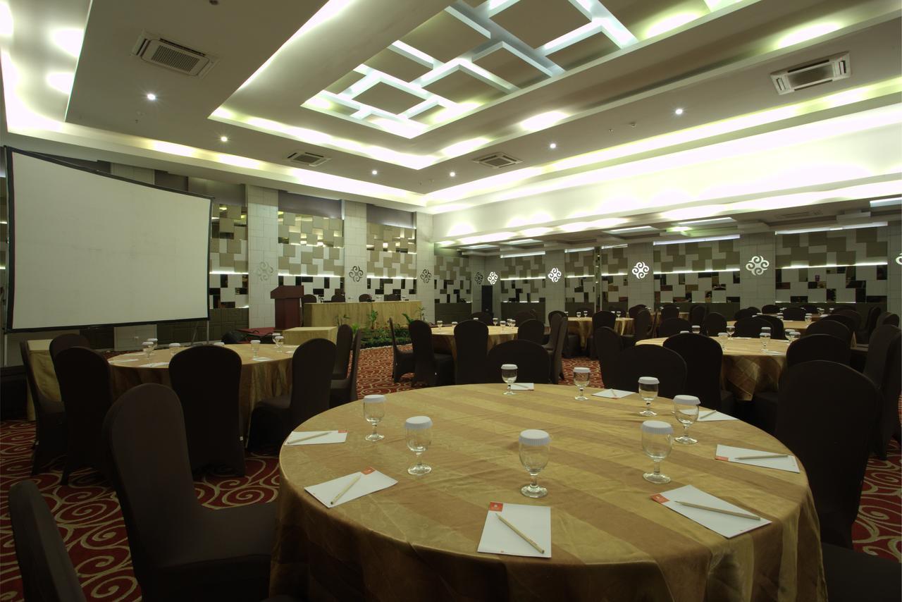 Tjokro Hotel Pekanbaru Dış mekan fotoğraf